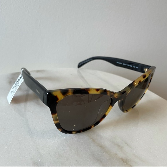 Prada cat eye tortoiseshell sunglasses - Picture 8 of 10